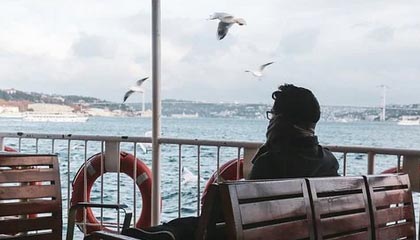 17c深度揭秘：真相风波背后，当事人在公司会议室的角色极其令人意外